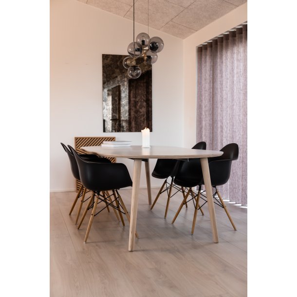 Spisebord incl. 1 tillgsplade, hvid laminat med ege ben,  100 cm.