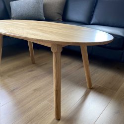 Sofabord i egetr, 60 x 120 cm.