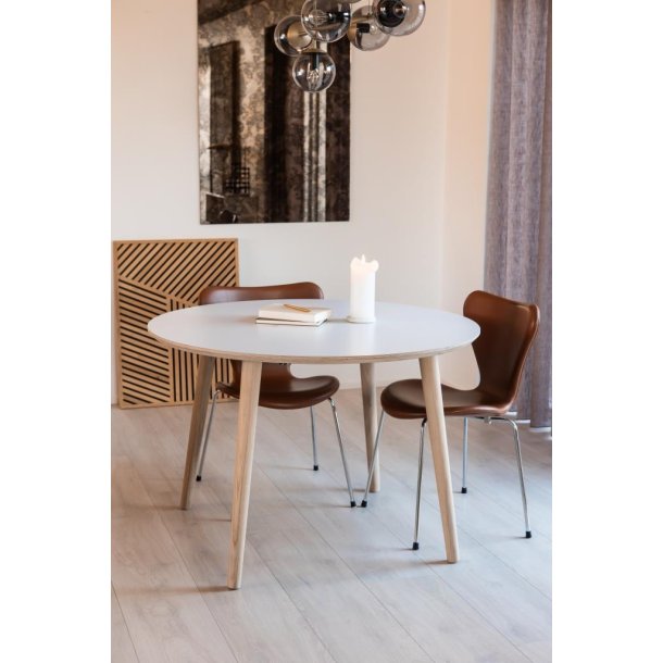 Spisebord, hvid laminat med ege ben,  100 cm.