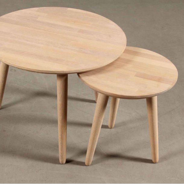 Sofabord i massiv eg,   60 cm., hjde 45 cm.